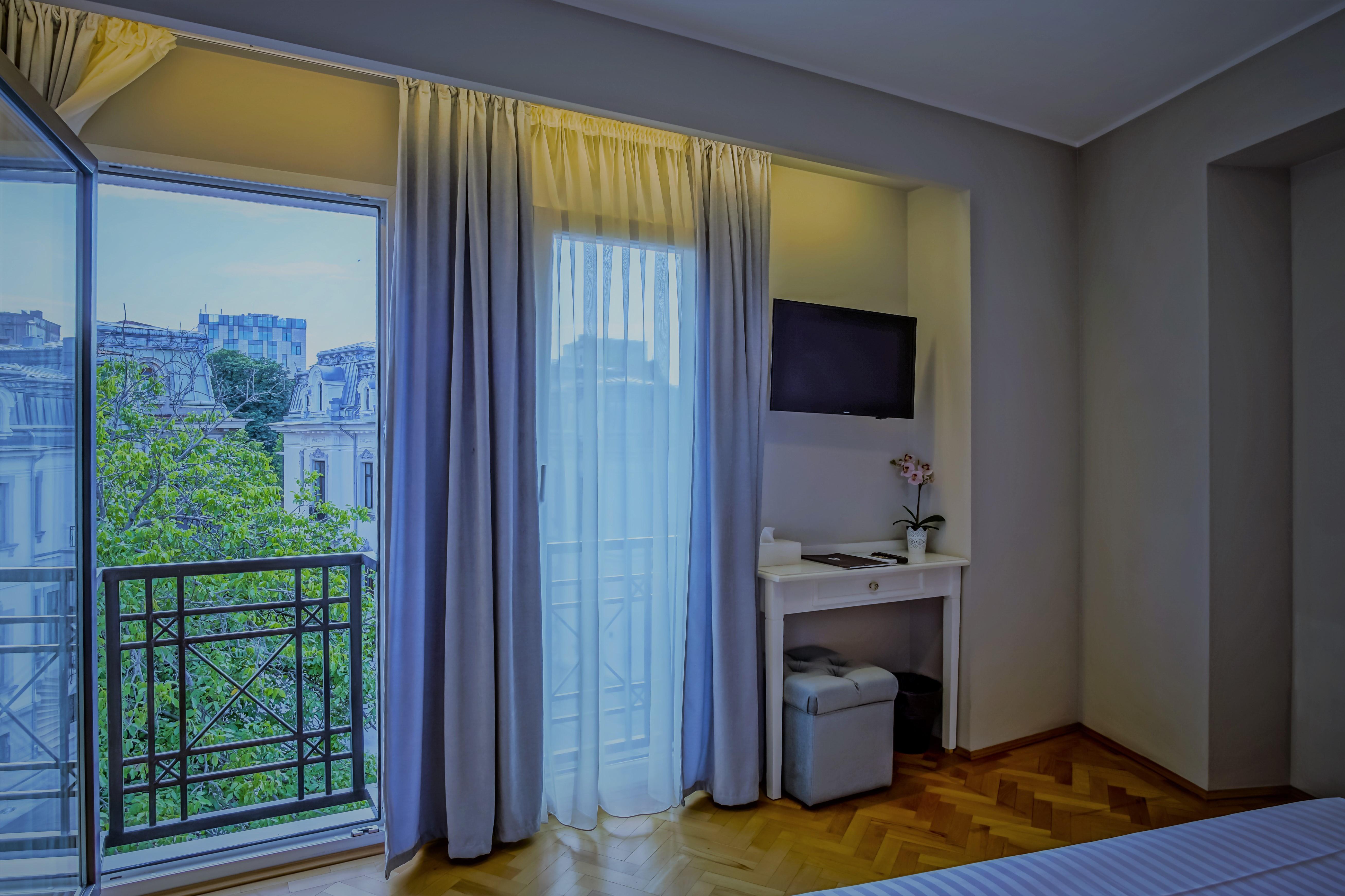 Venis Boutique Hotel 4*